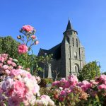 Eglise-et-fleurs-bourg-de-Nivillac