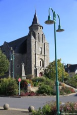 Eglise-Bourg-de-Nivillac