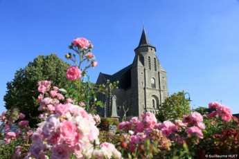 Eglise-et-fleurs-bourg-de-Nivillac